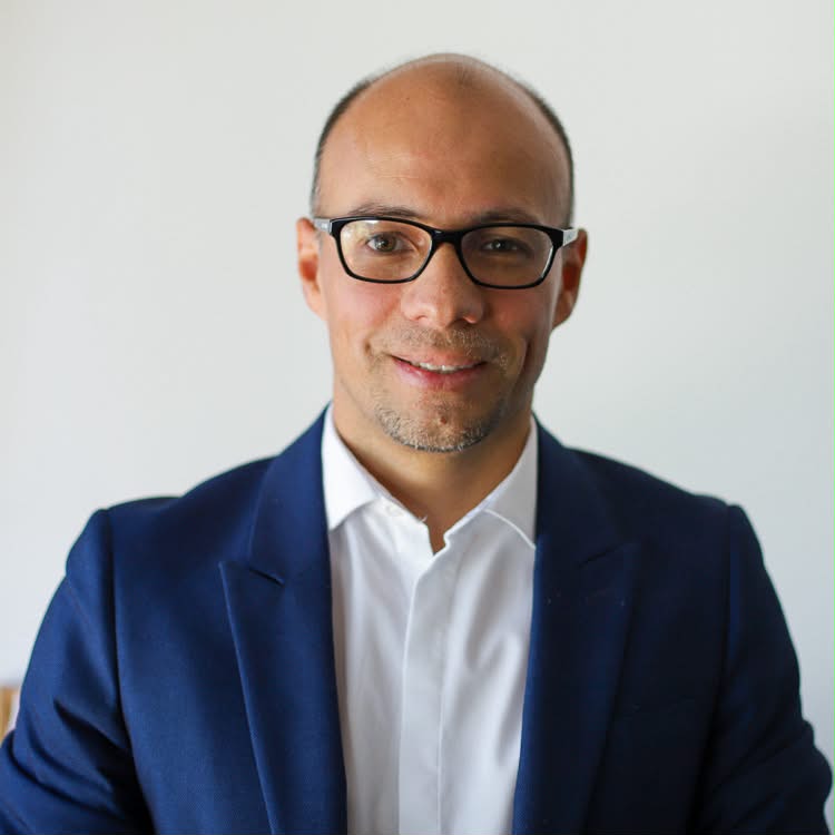 Assoc. Prof. Leonardo Veliz